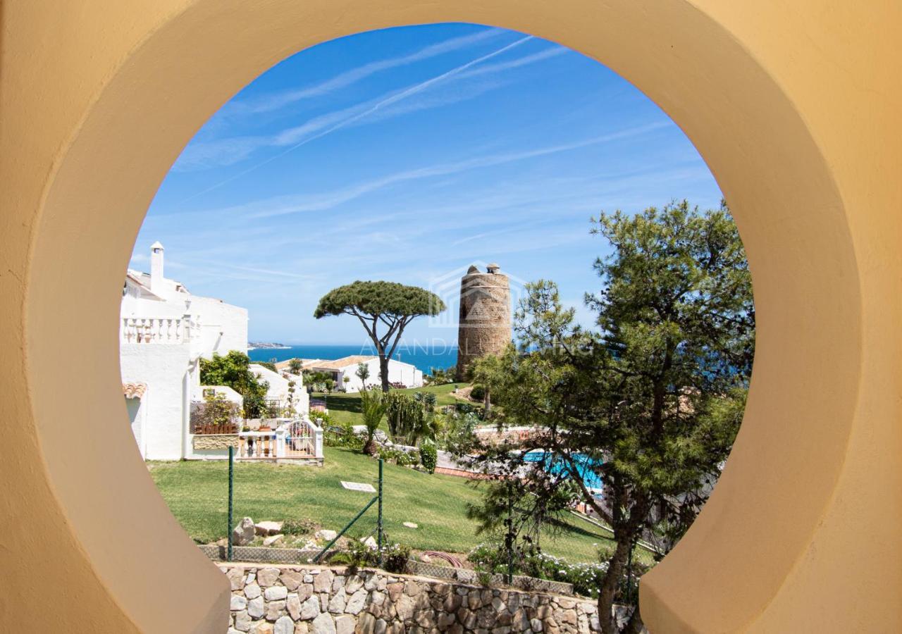 Panoramic Sea Views And Direct Access To The Beach From The Community In Torrenueva Apartment Malaga Bagian luar foto
