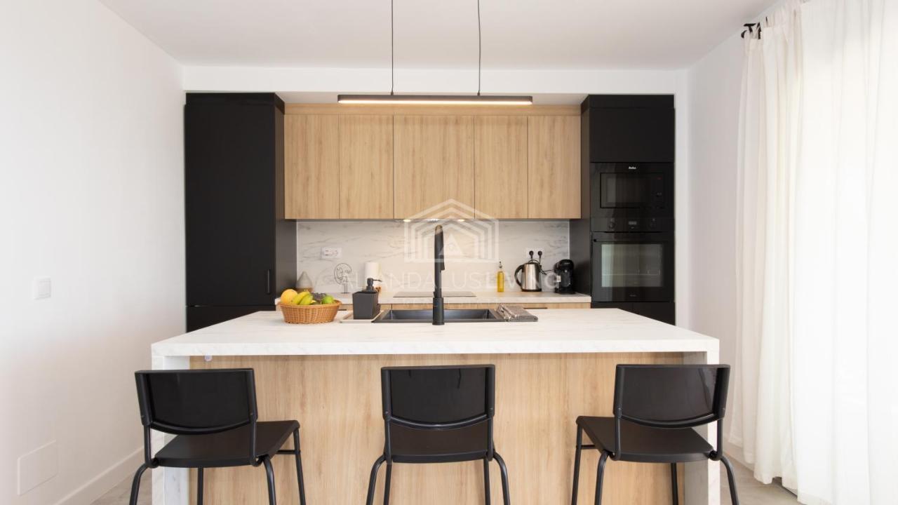 Panoramic Sea Views And Direct Access To The Beach From The Community In Torrenueva Apartment Malaga Bagian luar foto